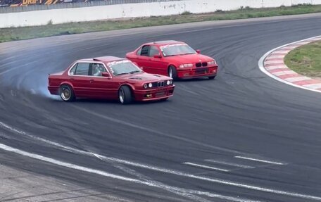 BMW 3 серия, 1985 год, 750 000 рублей, 4 фотография