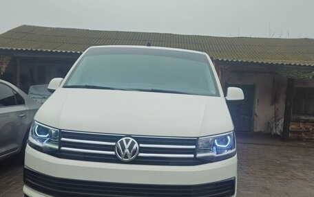 Volkswagen Caravelle T6 рестайлинг, 2018 год, 4 100 000 рублей, 7 фотография