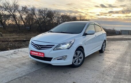 Hyundai Solaris II рестайлинг, 2014 год, 1 050 000 рублей, 1 фотография