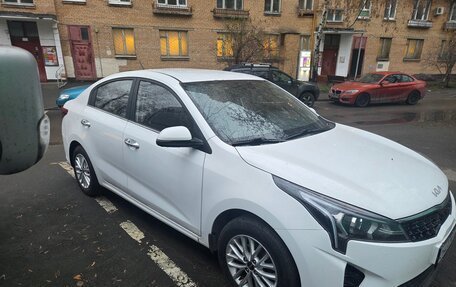 KIA Rio IV, 2022 год, 1 760 000 рублей, 3 фотография