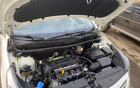 Hyundai Solaris II рестайлинг, 2014 год, 1 050 000 рублей, 5 фотография