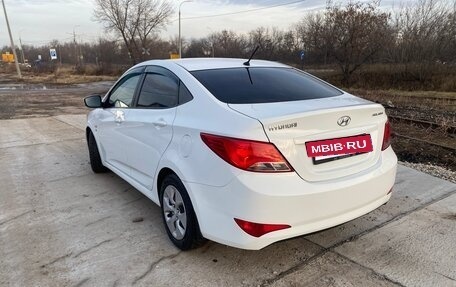 Hyundai Solaris II рестайлинг, 2014 год, 1 050 000 рублей, 2 фотография
