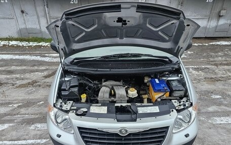 Chrysler Voyager IV, 2001 год, 547 000 рублей, 8 фотография