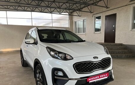 KIA Sportage IV рестайлинг, 2021 год, 2 550 000 рублей, 2 фотография