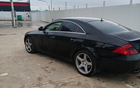 Mercedes-Benz CLS, 2005 год, 650 000 рублей, 1 фотография