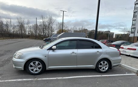 Toyota Avensis III рестайлинг, 2004 год, 534 000 рублей, 3 фотография