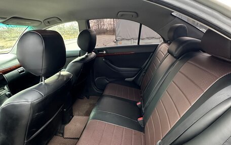 Toyota Avensis III рестайлинг, 2004 год, 534 000 рублей, 16 фотография