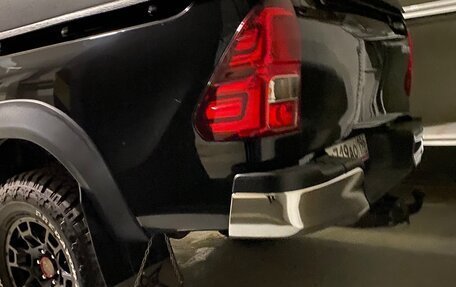 Toyota Hilux VIII, 2022 год, 6 670 000 рублей, 2 фотография