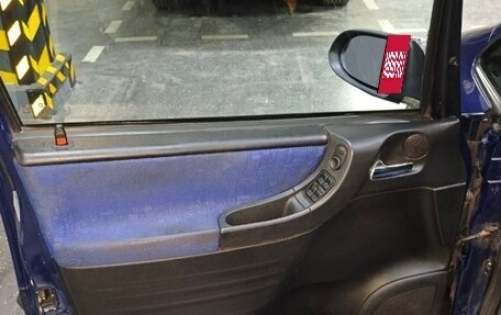 Opel Zafira A рестайлинг, 2000 год, 360 000 рублей, 21 фотография