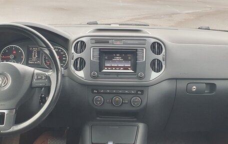 Volkswagen Tiguan I, 2015 год, 1 900 000 рублей, 10 фотография