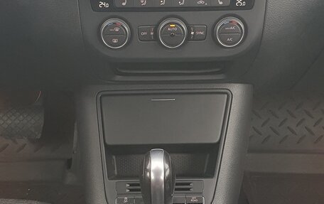 Volkswagen Tiguan I, 2015 год, 1 900 000 рублей, 14 фотография