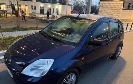 Ford Fiesta, 2004 год, 299 000 рублей, 10 фотография