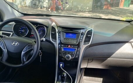 Hyundai i30 II рестайлинг, 2012 год, 710 000 рублей, 11 фотография