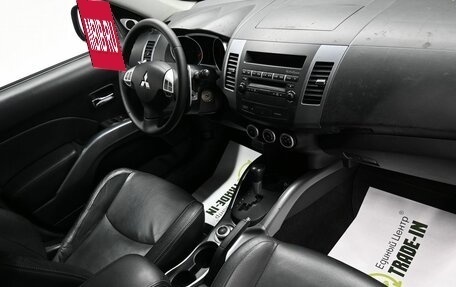 Mitsubishi Outlander III рестайлинг 3, 2007 год, 1 045 000 рублей, 14 фотография