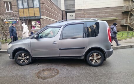 Skoda Roomster, 2011 год, 700 000 рублей, 3 фотография