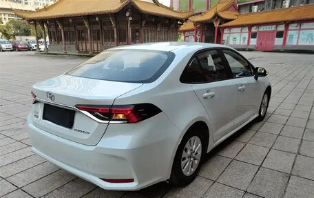 Toyota Corolla, 2022 год, 1 750 000 рублей, 6 фотография