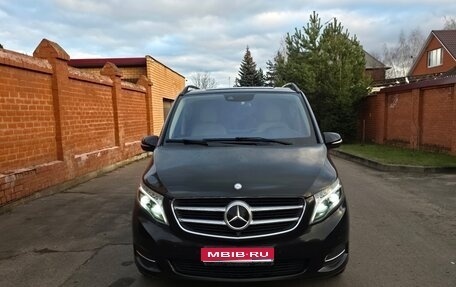 Mercedes-Benz V-Класс, 2016 год, 4 300 000 рублей, 1 фотография