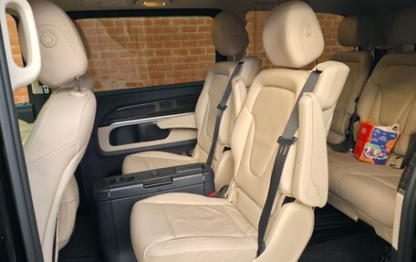 Mercedes-Benz V-Класс, 2016 год, 4 300 000 рублей, 11 фотография