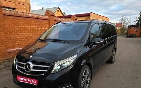 Mercedes-Benz V-Класс, 2016 год, 4 300 000 рублей, 3 фотография