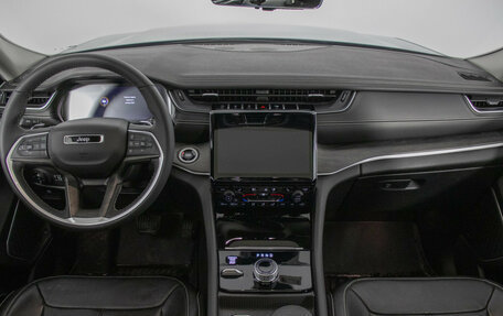 Jeep Grand Cherokee, 2023 год, 7 200 000 рублей, 12 фотография