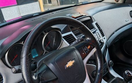 Chevrolet Cruze II, 2012 год, 700 000 рублей, 9 фотография