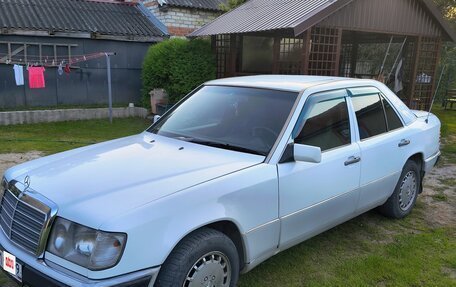Mercedes-Benz W124, 1990 год, 320 000 рублей, 2 фотография
