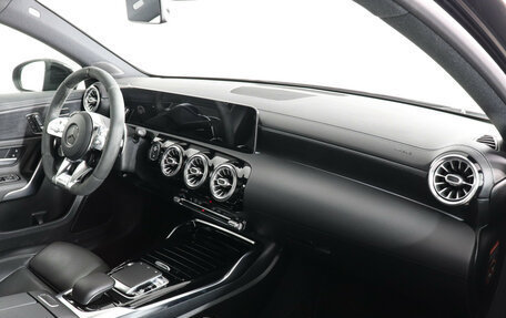 Mercedes-Benz A-Класс AMG, 2019 год, 3 997 000 рублей, 10 фотография