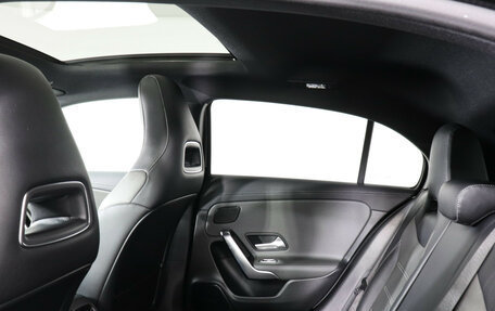 Mercedes-Benz A-Класс AMG, 2019 год, 3 997 000 рублей, 12 фотография