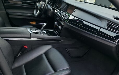 BMW 7 серия, 2013 год, 1 850 000 рублей, 14 фотография