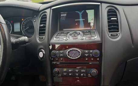 Infiniti QX50 I рестайлинг, 2015 год, 1 700 000 рублей, 22 фотография