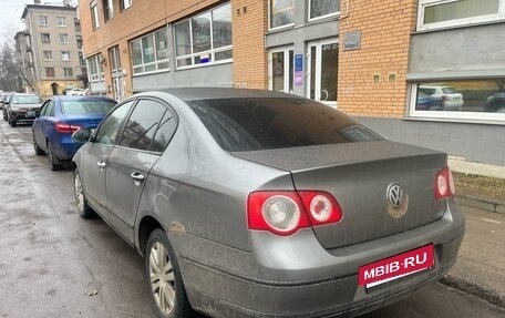 Volkswagen Passat B6, 2006 год, 280 000 рублей, 2 фотография