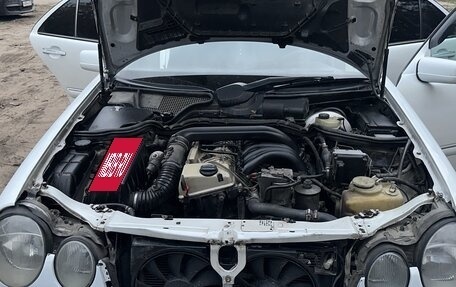 Mercedes-Benz E-Класс, 1996 год, 420 000 рублей, 7 фотография