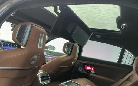 BMW 7 серия, 2025 год, 28 600 000 рублей, 18 фотография