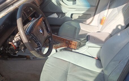 BMW 5 серия, 2002 год, 350 000 рублей, 13 фотография