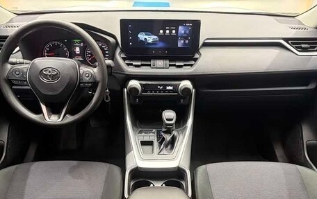 Toyota RAV4, 2024 год, 2 990 032 рублей, 7 фотография