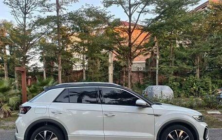 Volkswagen T-Roc I, 2024 год, 2 150 032 рублей, 10 фотография