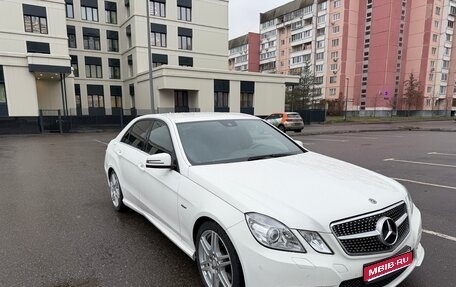 Mercedes-Benz E-Класс, 2012 год, 1 950 000 рублей, 1 фотография