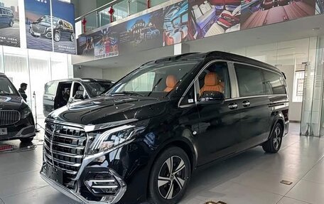 Mercedes-Benz Vito, 2025 год, 7 820 000 рублей, 2 фотография
