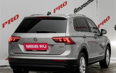 Volkswagen Tiguan II, 2017 год, 1 940 000 рублей, 6 фотография