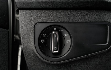 Volkswagen Tiguan II, 2017 год, 1 940 000 рублей, 26 фотография