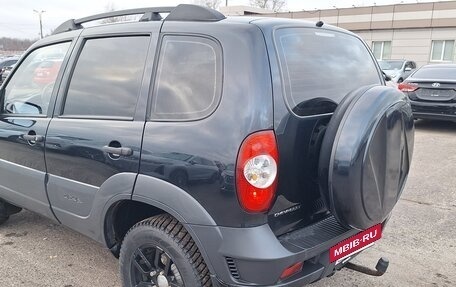 Chevrolet Niva I рестайлинг, 2015 год, 699 000 рублей, 2 фотография