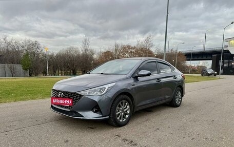 Hyundai Solaris II рестайлинг, 2022 год, 1 330 000 рублей, 4 фотография