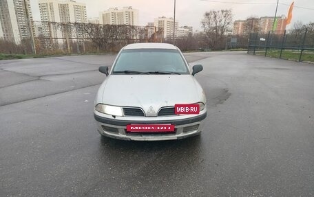 Mitsubishi Carisma I, 2000 год, 150 000 рублей, 3 фотография
