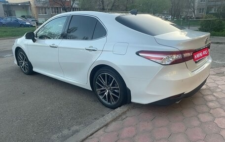 Toyota Camry, 2022 год, 3 500 000 рублей, 1 фотография