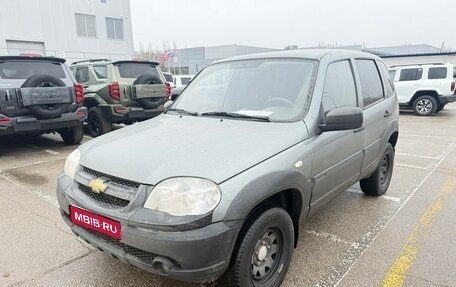 Chevrolet Niva I рестайлинг, 2015 год, 569 000 рублей, 1 фотография