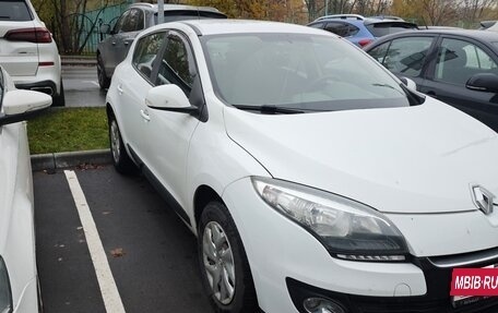 Renault Megane III, 2013 год, 750 000 рублей, 2 фотография