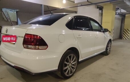 Volkswagen Polo VI (EU Market), 2017 год, 1 030 000 рублей, 2 фотография