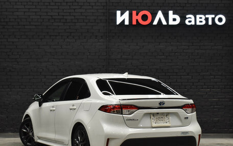 Toyota Corolla, 2021 год, 2 180 000 рублей, 4 фотография