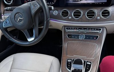 Mercedes-Benz E-Класс, 2018 год, 4 300 000 рублей, 1 фотография