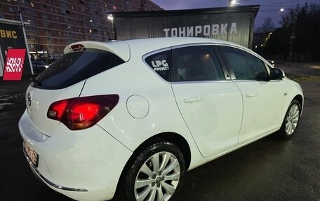 Opel Astra J, 2014 год, 1 110 000 рублей, 13 фотография